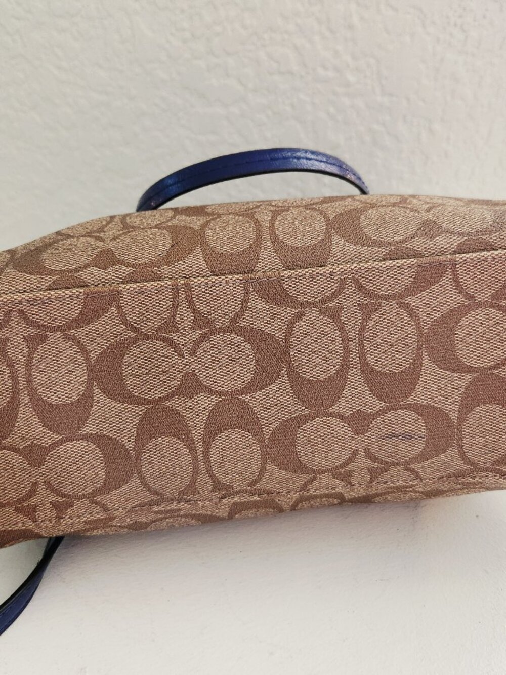 Euc Coach Mini Bennett Signature Shoulder Bag Purse - Picture 8 of 12